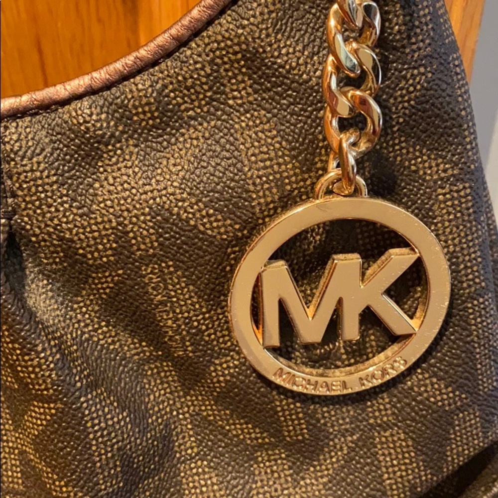 Michael Kors small signature hobo bag - Picture 2 of 9